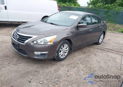 2014 Nissan Altima 2.5 S из США, поврежденный, VIN 1N4AL3AP1EC278913